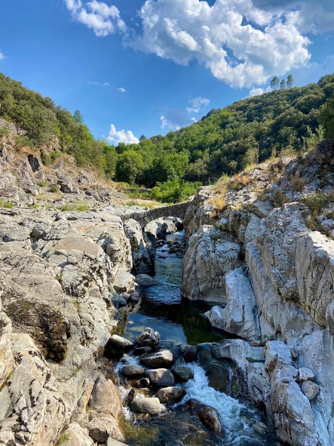 La Frigoule, Un Gite Au Coeur Du Parc Des Cevennes Generargues Exterior foto